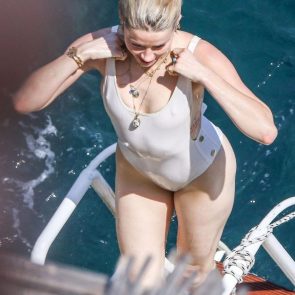 Amber Heard swimsuit