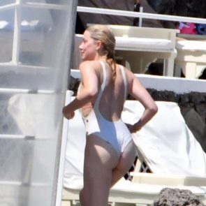 Amber Heard bikini