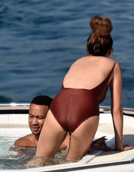 Chrissy Teigen Nude & Topless ULTIMATE Collection 82