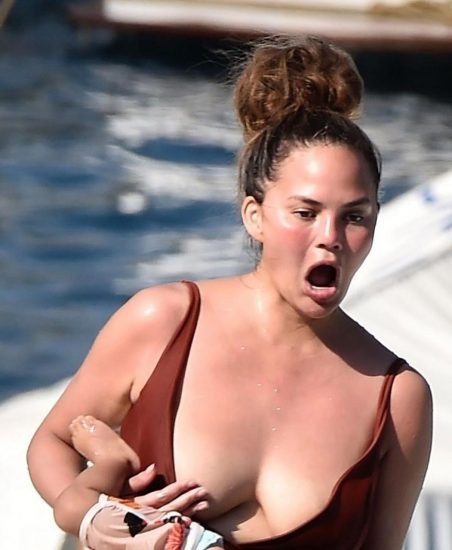 Chrissy Teigen Nude & Topless ULTIMATE Collection 65