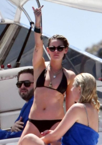 Kristen Stewart Nude Leaked Pics and Porn and Scenes 54