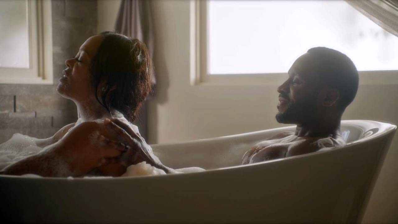 Robin Givens nude sex scene.