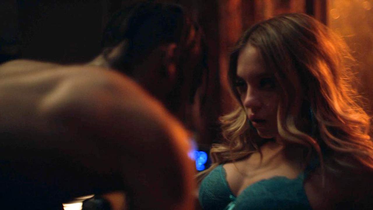 Here Sydney Sweeney boobs are seen in a sex scene. 
