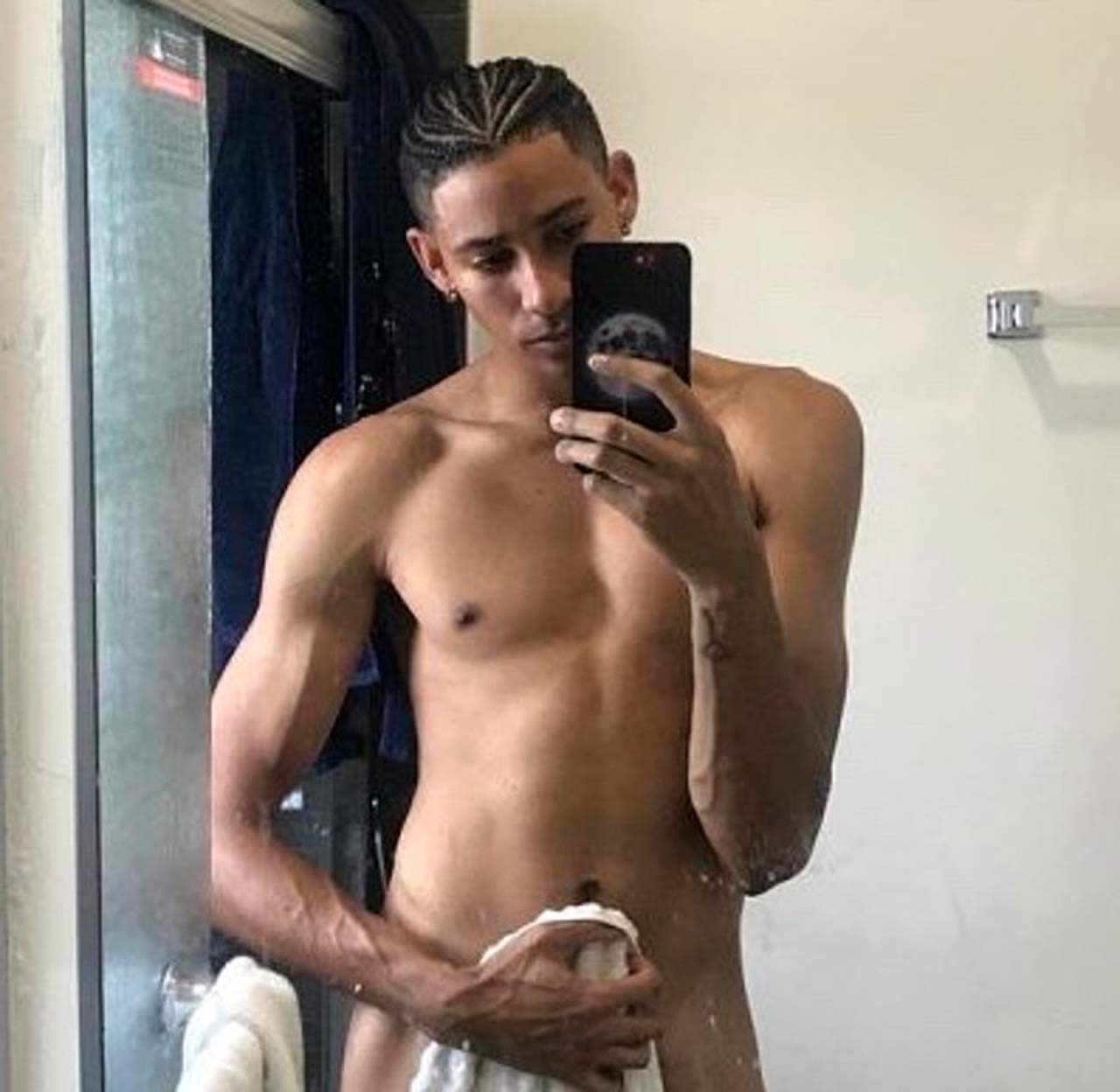 1280px x 1248px - Keiynan Lonsdale Nude Leaked Pics & Jerking Off Porn ...