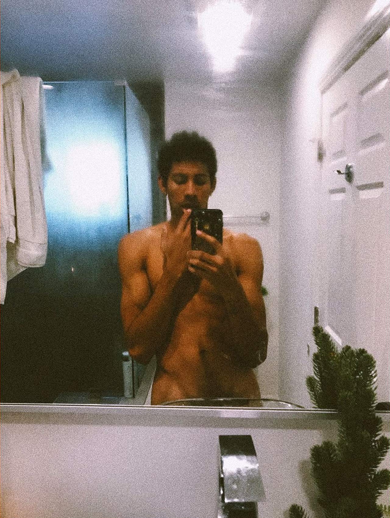 Keiynan Lonsdale Nude Leaked Pics And Jerking Off Porn Scandal Planet 0000