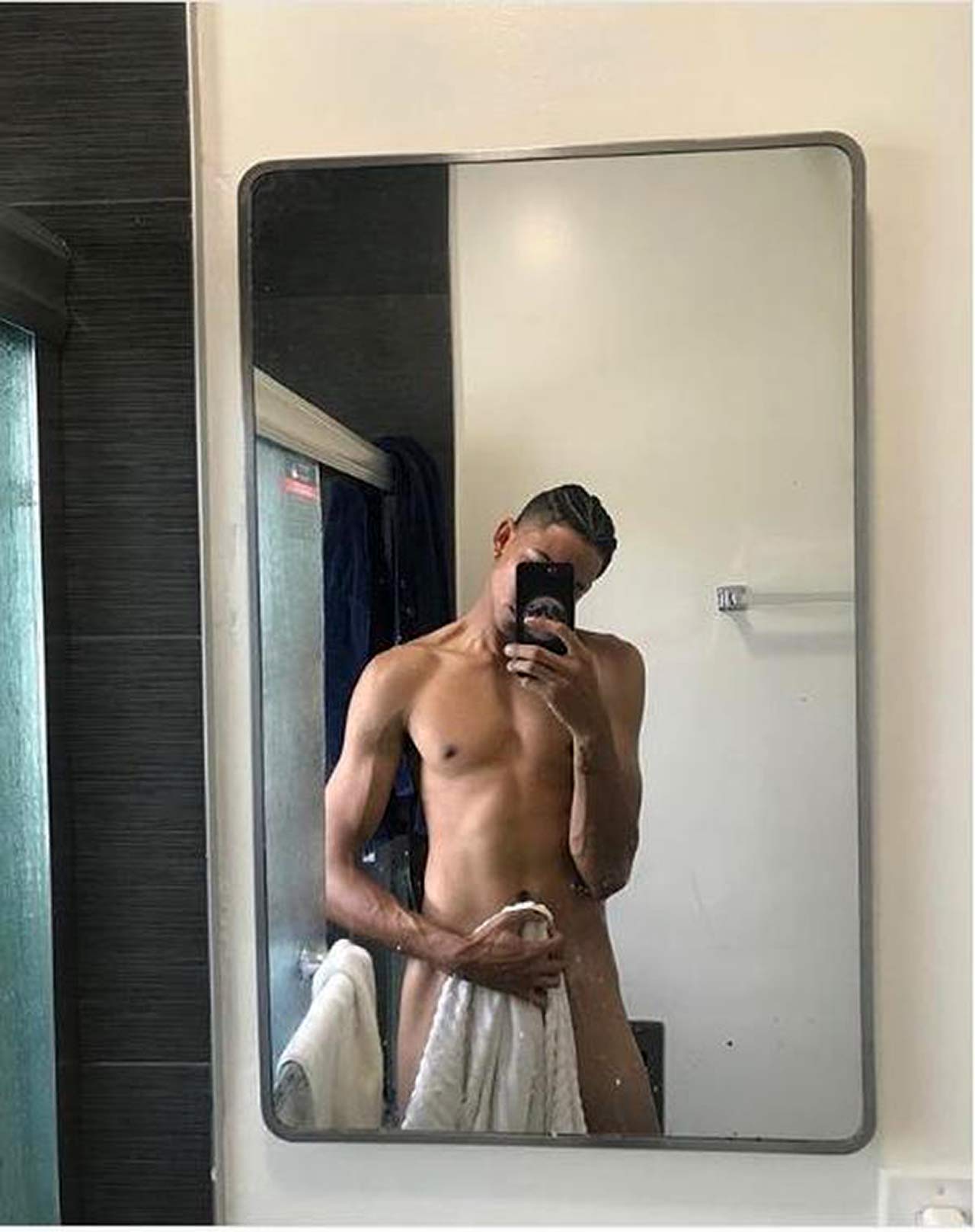 Keiynan Lonsdale Nude Leaked Pics Jerking Off Porn Scandal Planet