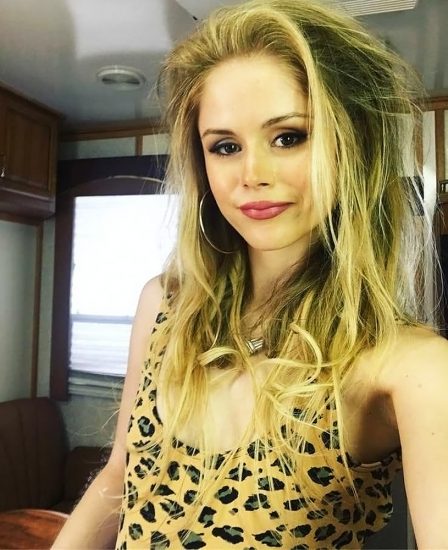 Erin Moriarty Nude & Hot Pics And Topless Sex Scenes 30