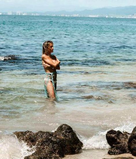 Kristin Cavallari Nude, Topless and Hot Pics Collection 16