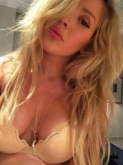 Ellie Goulding leaked sexy selfie