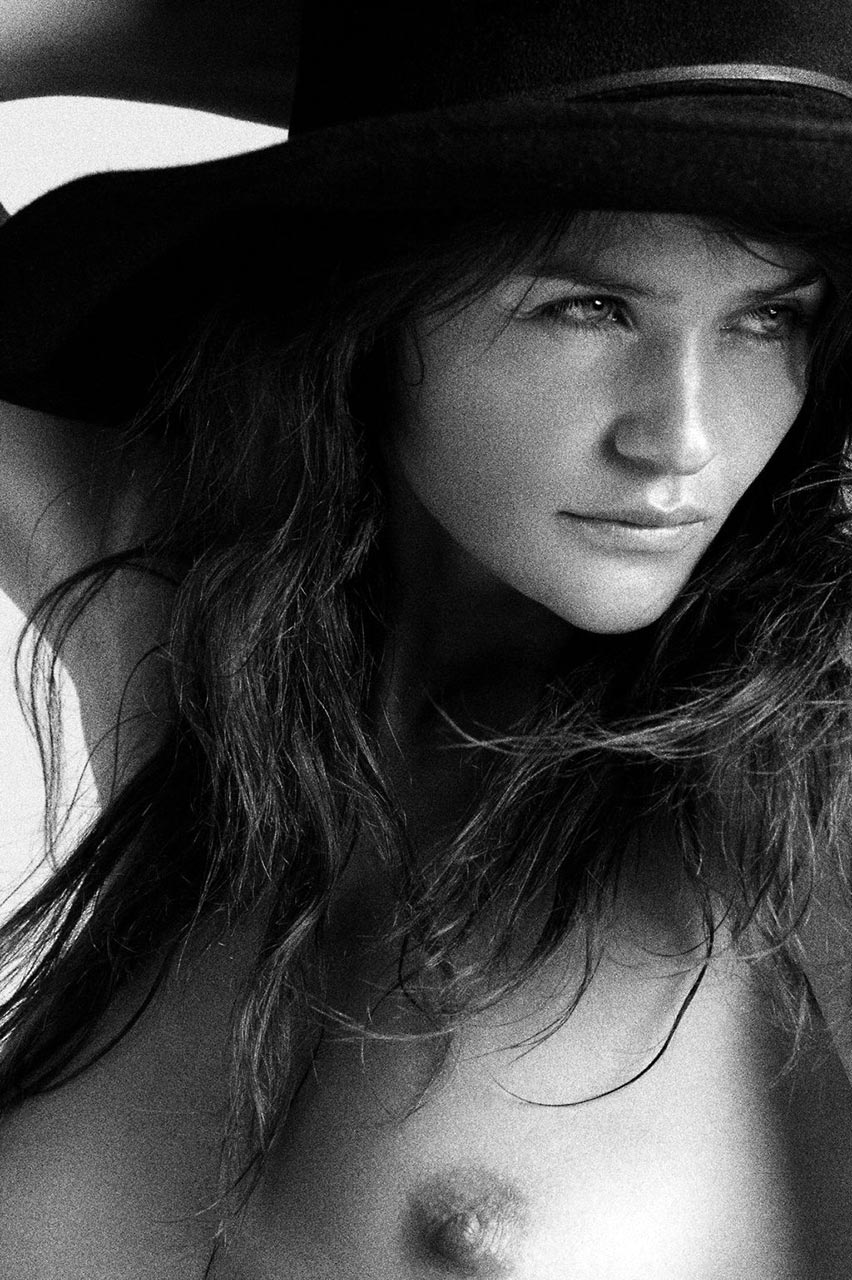 Helena Christensen nude & topless pics.