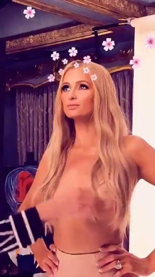 Paris Hilton Latex Porn - Paris Hilton Nude & Topless Photos - Scandal Planet