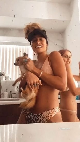 Sommer Ray Nude And Sexy Photos Plus Leaked PORN Video 20