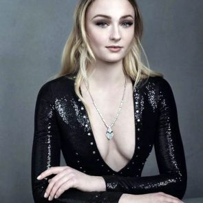 Sophie Turner Nude Pics and Porn Leaked Online [2021] 135