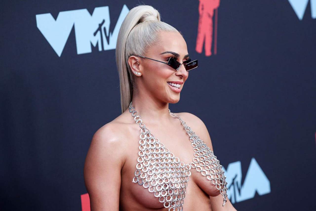Veronica Vega Nude Tits for MTV Music Video Awards.