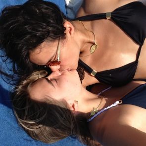 rihanna leaked lesbian