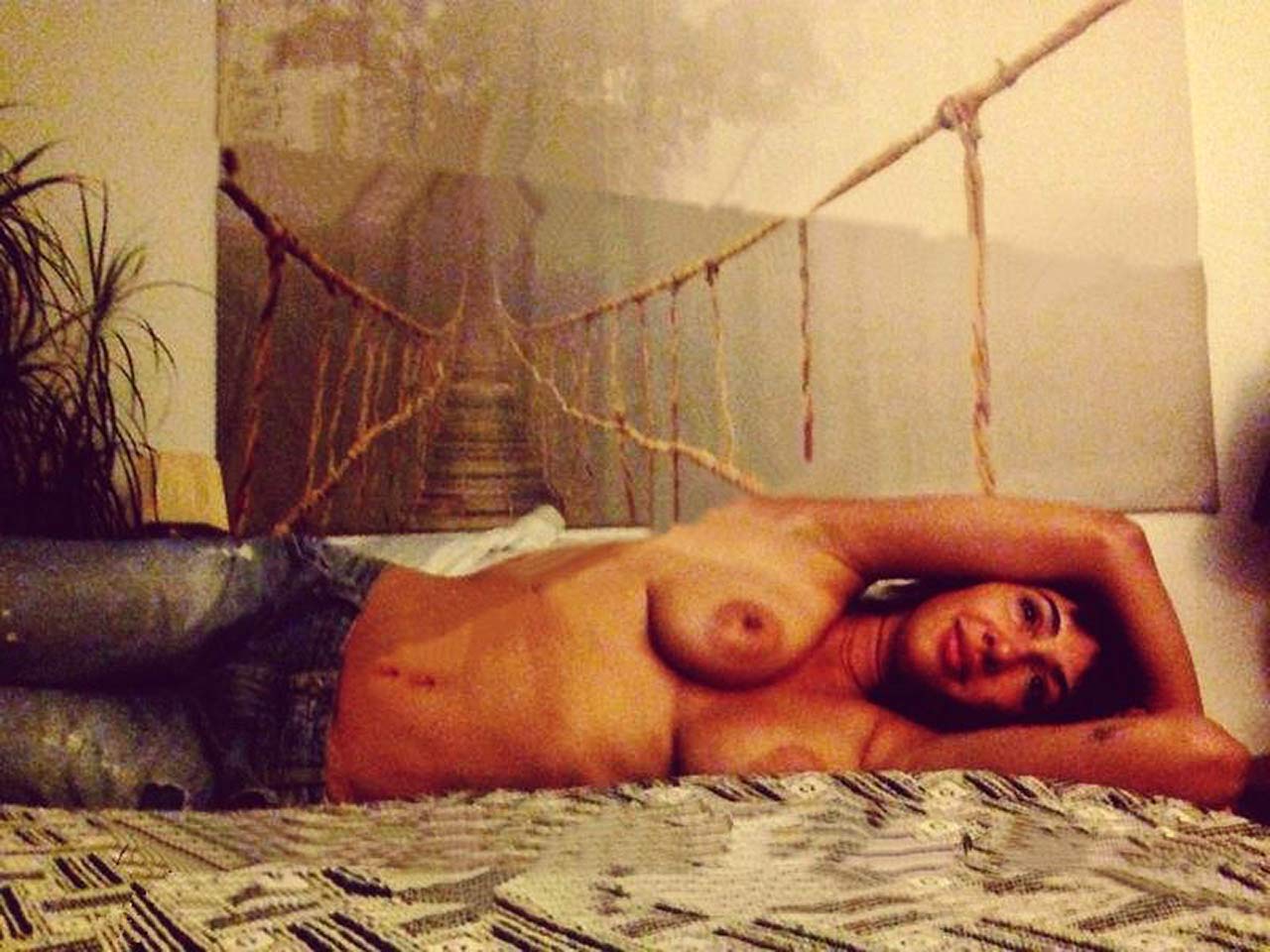 Jackie Cruz nude leaked pics.