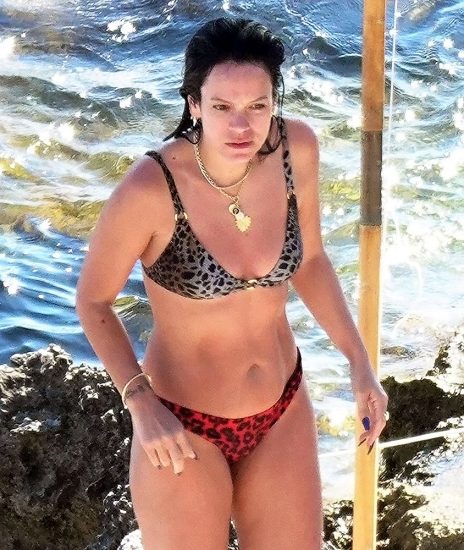 Lily Allen Nude LEAKED Pics & Porn Video Collection 31