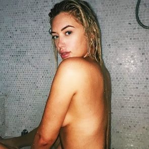 Kara quinlan nude