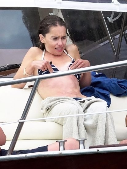 Emilia Clarke Nude Pics and Naked in Sex Scenes 54