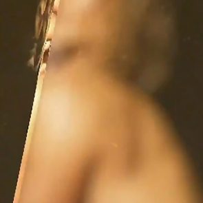 Jennifer Lopez Nude Pic