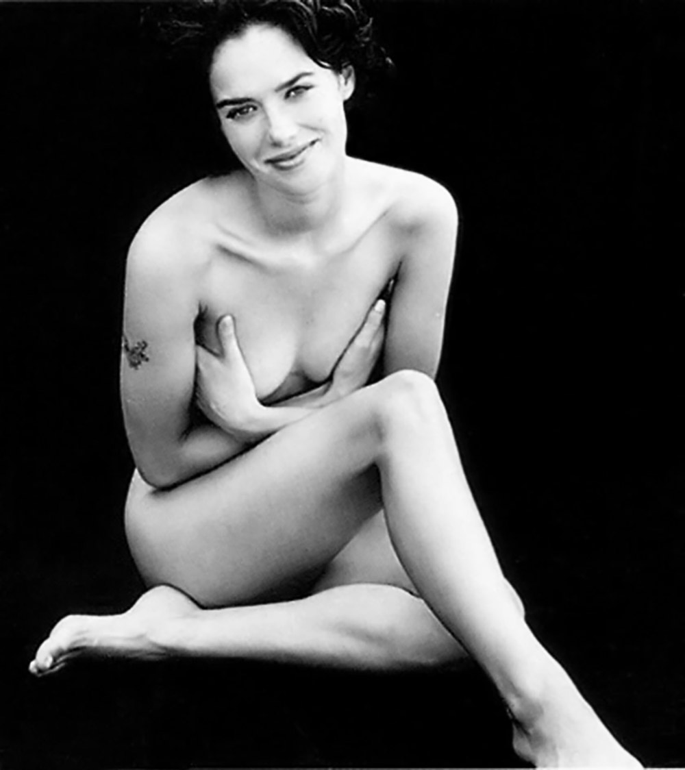 Lena Headey nude and sexy private pics.