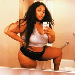 Lizzo Nude Fat Ass & Boobs – Naked Pics & LEAKED Porn Video 53