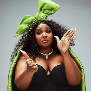 Lizzo Nude Fat Ass & Boobs – Naked Pics & LEAKED Porn Video 59