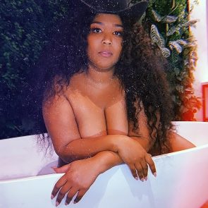 Lizzo Nude Fat Ass & Boobs – Naked Pics & LEAKED Porn Video 122