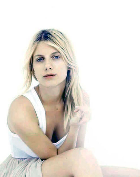 Laurent nude mг©lanie Melanie Laurent