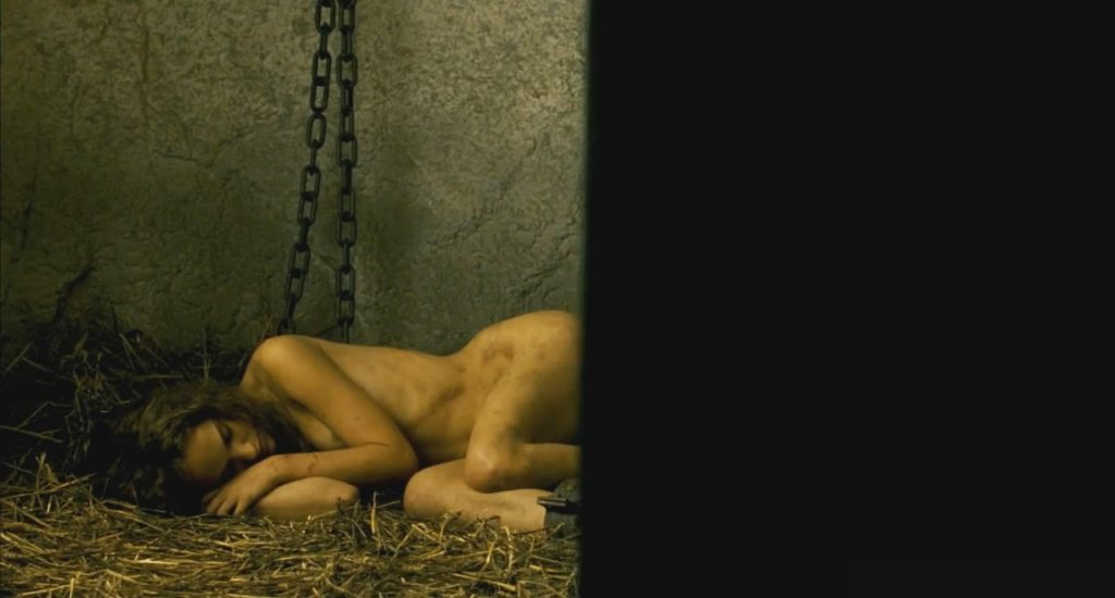 Natalie Portman topless on the floor