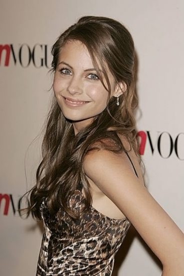 Willa Holland Nude LEAKED & Sexy Pics and Hot Scenes 333