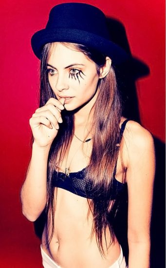 Willa Holland Nude LEAKED & Sexy Pics and Hot Scenes 99