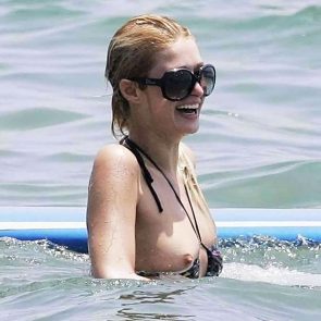 Paris Hilton nude boobs