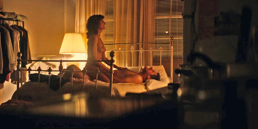Alison Brie boobs in sex scene