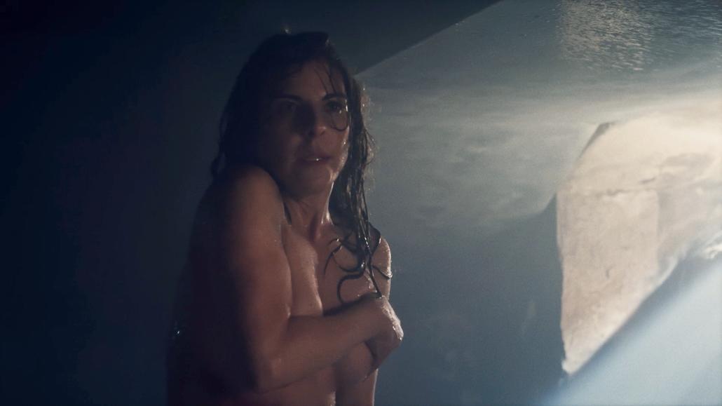 Kate del Castillo nude and sex scenes.
