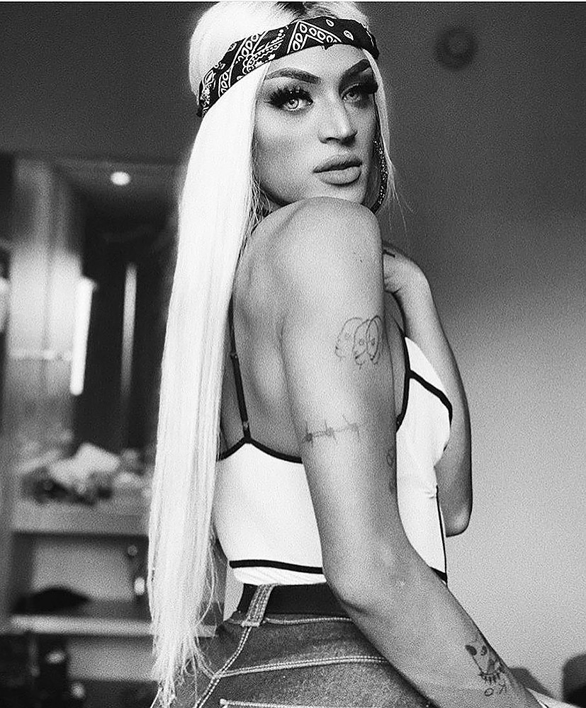 Pabllo Vittar nude & sexy pics.