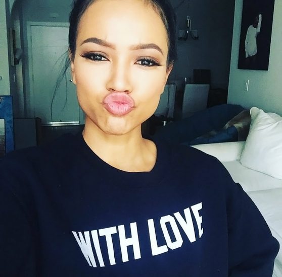 Karrueche Tran sexy selfie