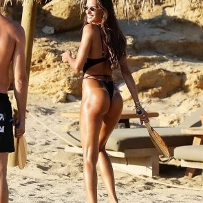 Izabel Goulart Nude & Sexy Pics And LEAKED Porn 100