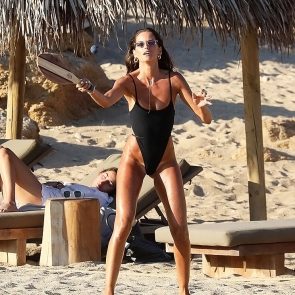 Izabel Goulart Nude & Sexy Pics And LEAKED Porn 357