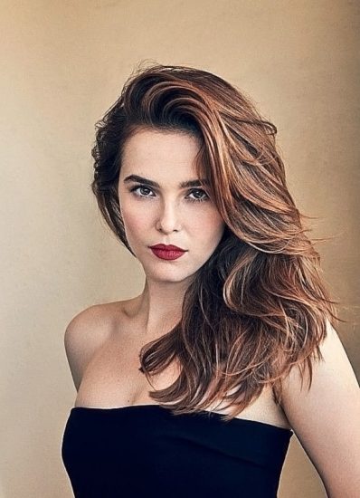 Zoey Deutch Nude & Sexy Pics And Topless Sex Scenes 42