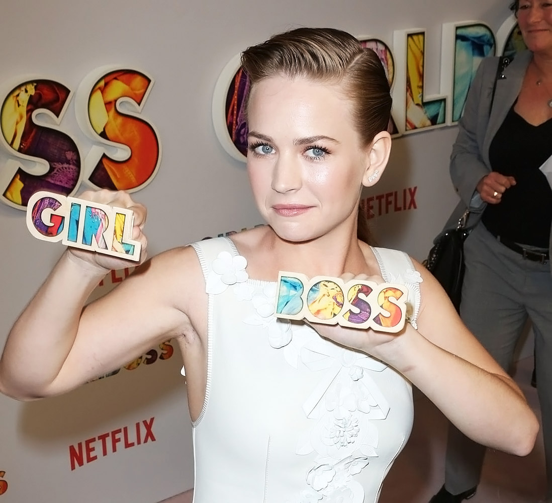 Britt Robertson Nude & Hot Pics And Sex Scenes Compilation