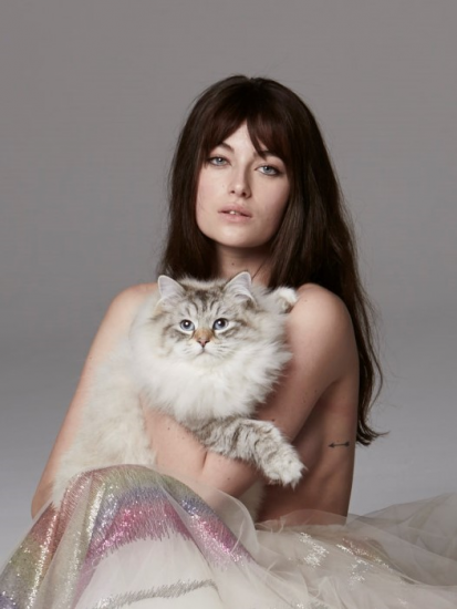 Millie Brady naked boobs with pussy
