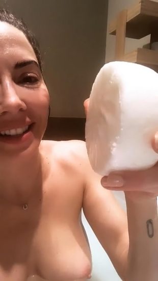 Whitney Cummings Nude LEAKED Pics & Nip Slip Porn Video 94
