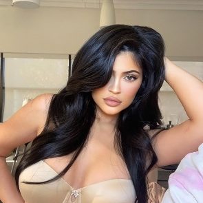 Kylie Jenner Nude and PORN With Travis Scott Leaked ! 2021 News! 47