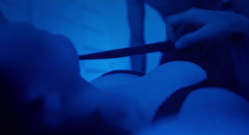 Alexandra Daddario NUDE Pics and Topless Sex Scenes 4
