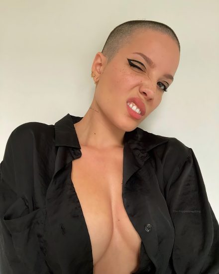 Halsey Nude LEAKED Pics, Porn Video & Sexy Photos 14
