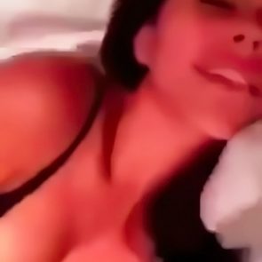 Madison Beer Nude LEAKED Pics & Sex Tape Porn Video 6