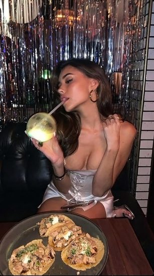 Madison Beer Nude LEAKED Pics & Sex Tape Porn Video 26