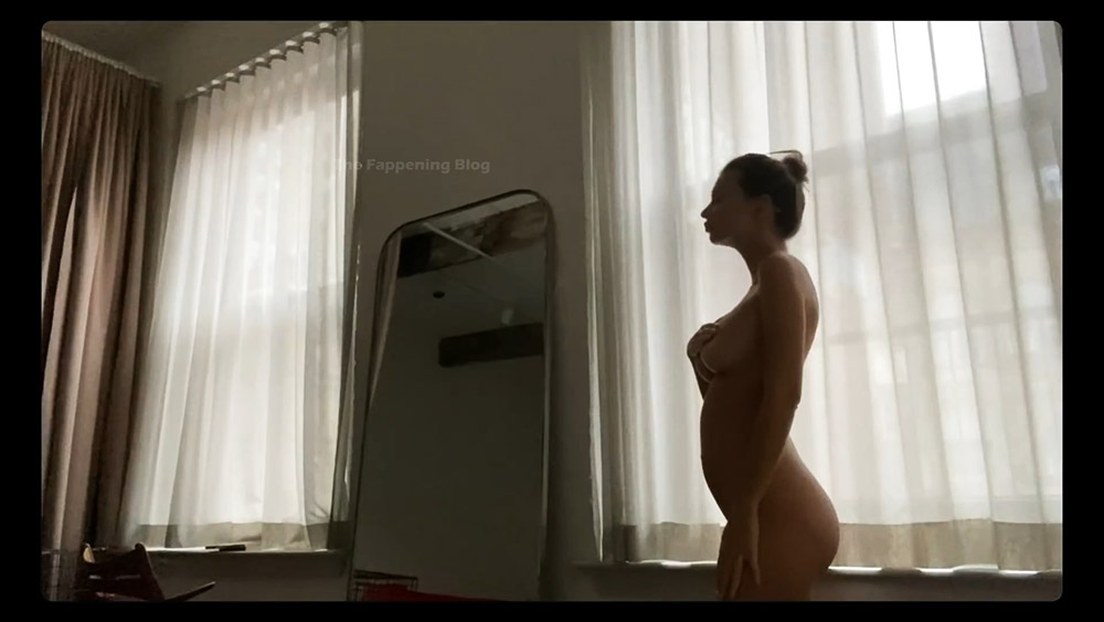 Emily Ratajkowski Nude Topless And Leaked Porn Video