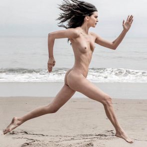 Leaked nudes kendall jenner Kendall Jenner